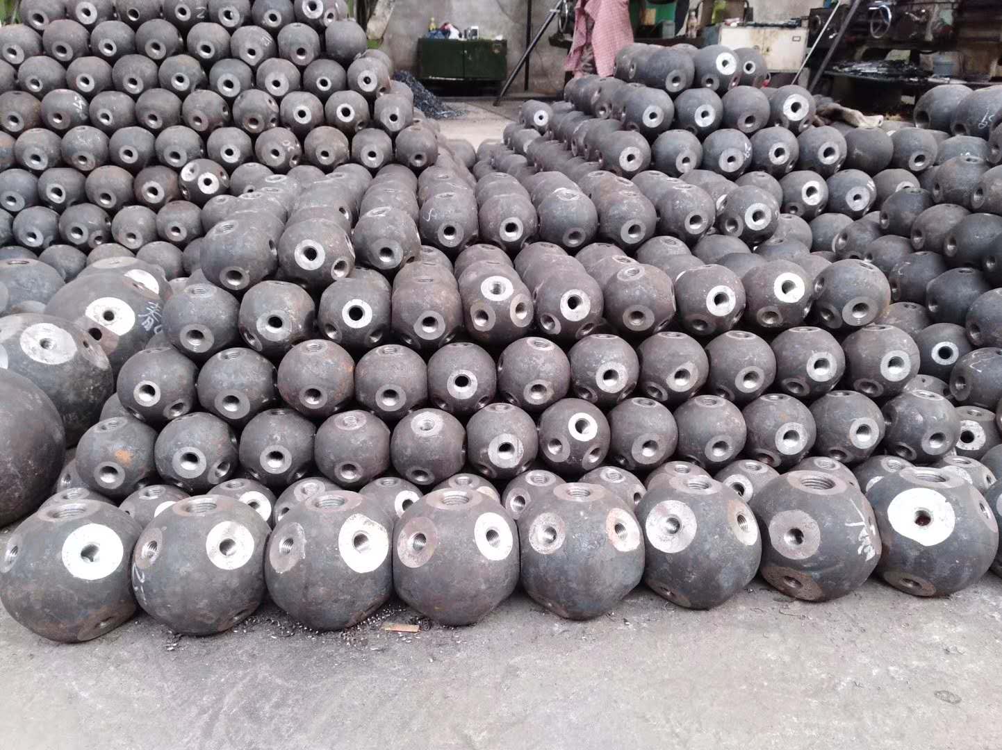 海东螺栓球